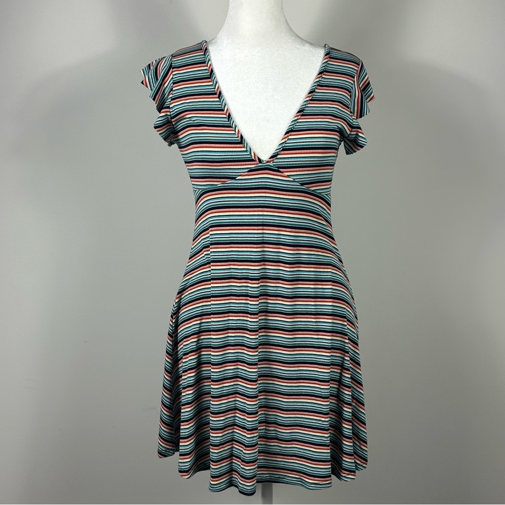 Wild Fable Striped Flutter Sleeve V‎ Neck Mini Dress XS - Picture 5 of 6